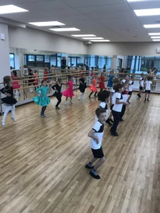 Академия танцев Елены Успенской (Школа танцев)