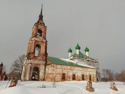 Церковь Троицы Живоначальной в Красном Сумароковых (Православный храм)