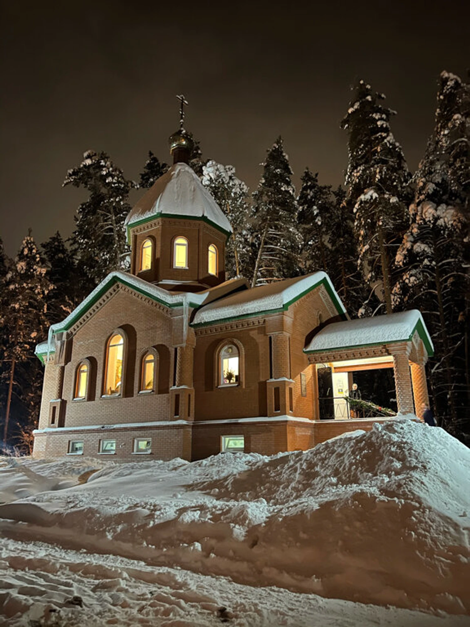Церковь Александры, царственной страстотерпицы в Зелёном Городе (Православный храм)