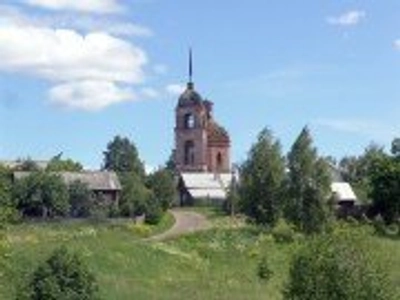 Церковь Троицы Живоначальной в Ушаково (Православный храм)