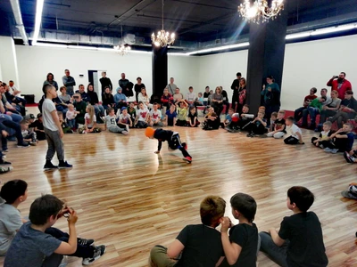 Спортивная школа (Спортивная школа )