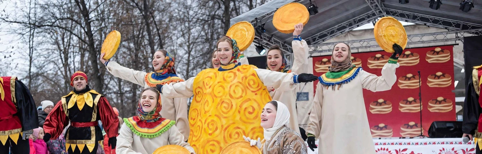 Где отметить Масленицу в разных районах Санкт-Петербурга: народные гуляния с блинами и сжиганием чучела
