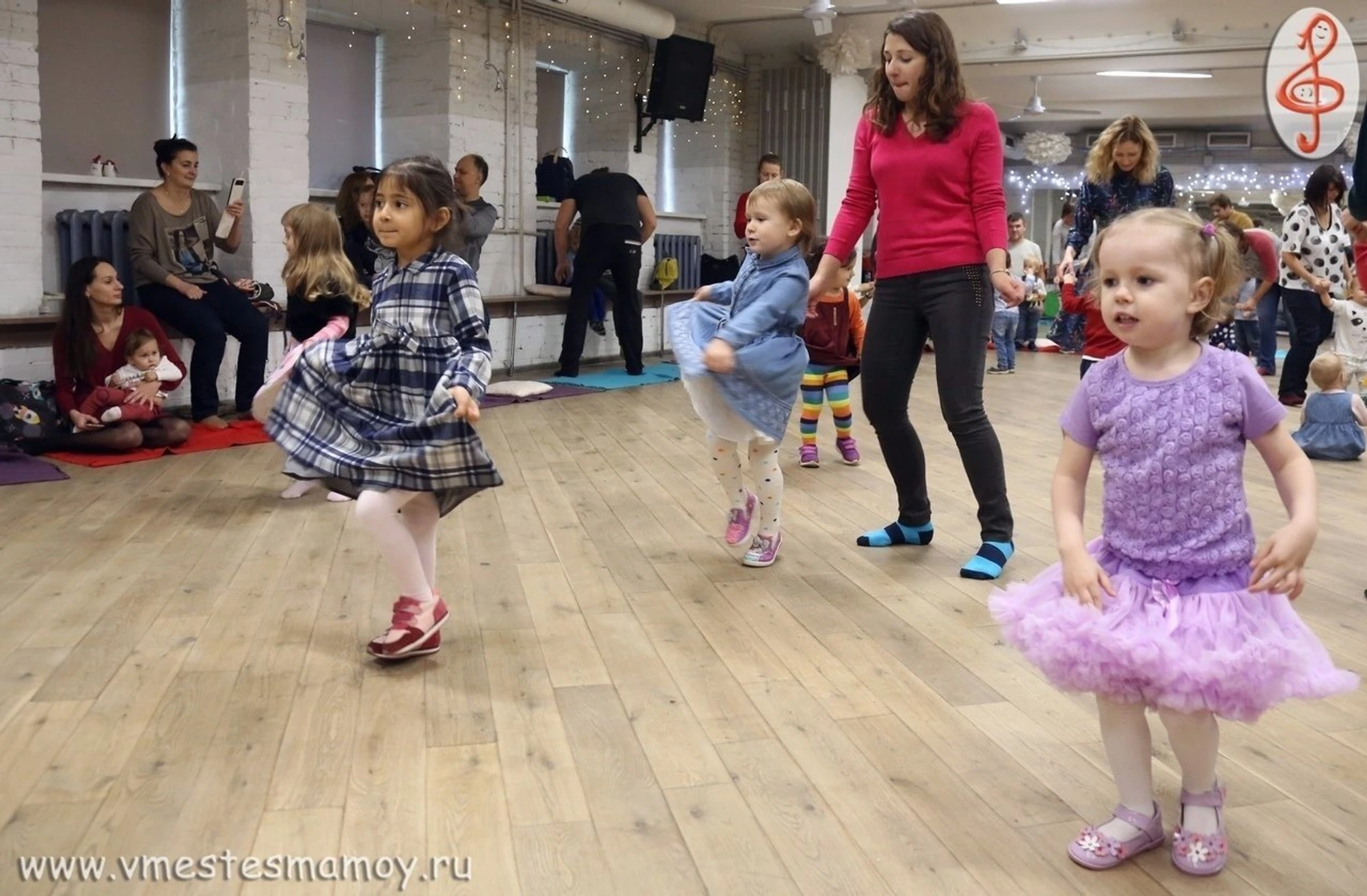 Зажигательный рок-н-ролл, концерт живой музыки для детей и взрослых