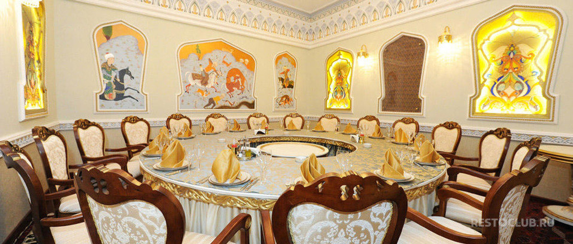 Азербайджан (Ресторан с детской комнатой)