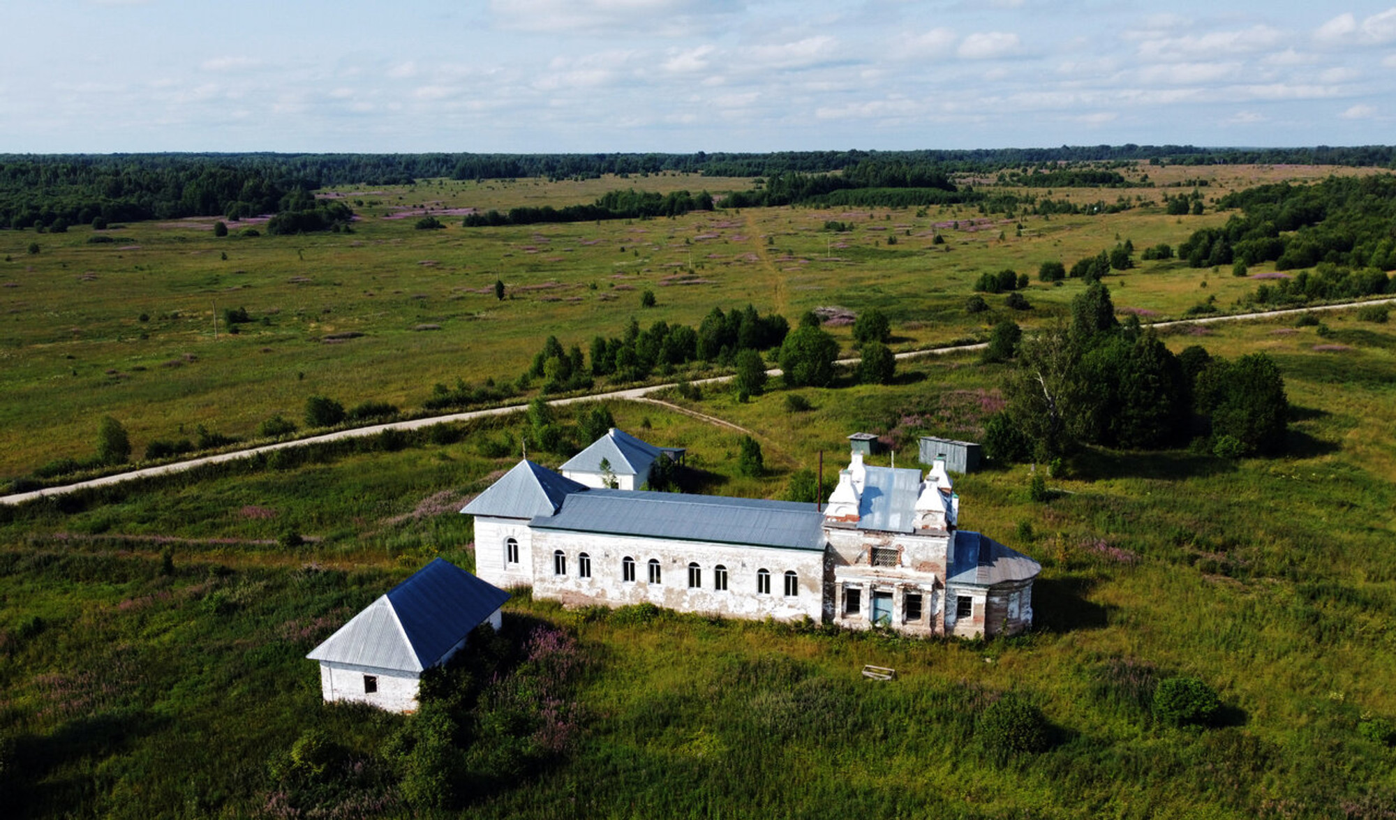 Церковь Благовещения Пресвятой Богородицы в Варваринском (Православный храм)