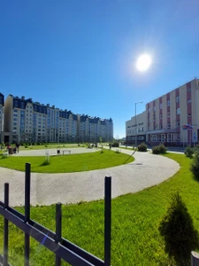 Физкультурно-оздоровительный комплекс детско-юношеской спортивной школы Янтарь (Спортивный комплекс )