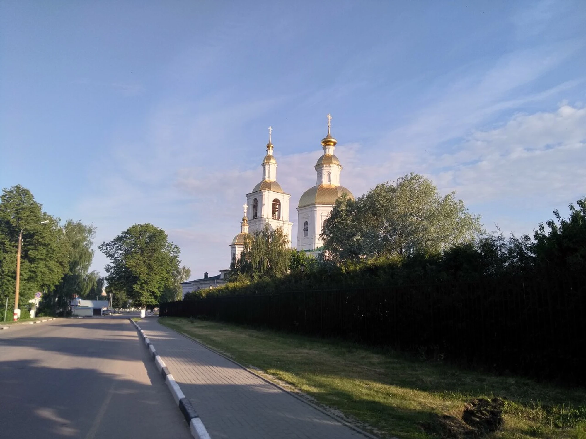 Церковь иконы Божией Матери Всех скорбящих Радость Свято-Троицкого Серафимо-Дивеевского монастыря (Православный храм)