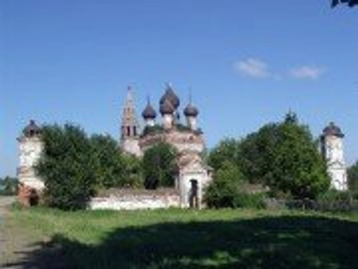 Церковь Троицы Живоначальной в Ёмсне (Православный храм)