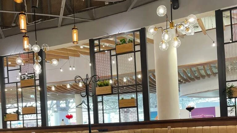 TGI FRIDAYS (Ресторан с детской комнатой)
