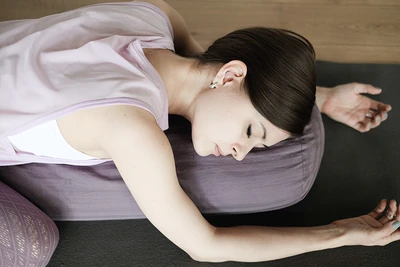 Ресторатив йога в центре йоги "Прана"