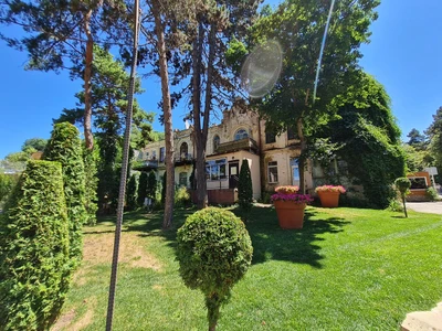 Дом Реброва