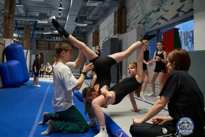 Акробатика для детей и подростков