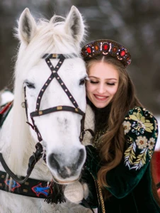 Фотосессия с лошадьми в конном клубе "Золотая грива"