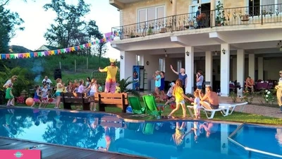 "Море", семейный отель с собственным пляжем, Вардане, Сочи