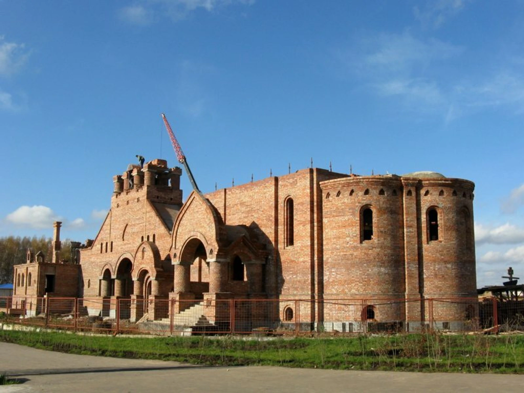 Храм великомученика и целителя Пантелеимона, православный храм