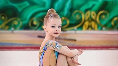 Центр спортивных достижений "F Sport" /художественная гимнастика от 3-х лет / Екатеринбург-Арена