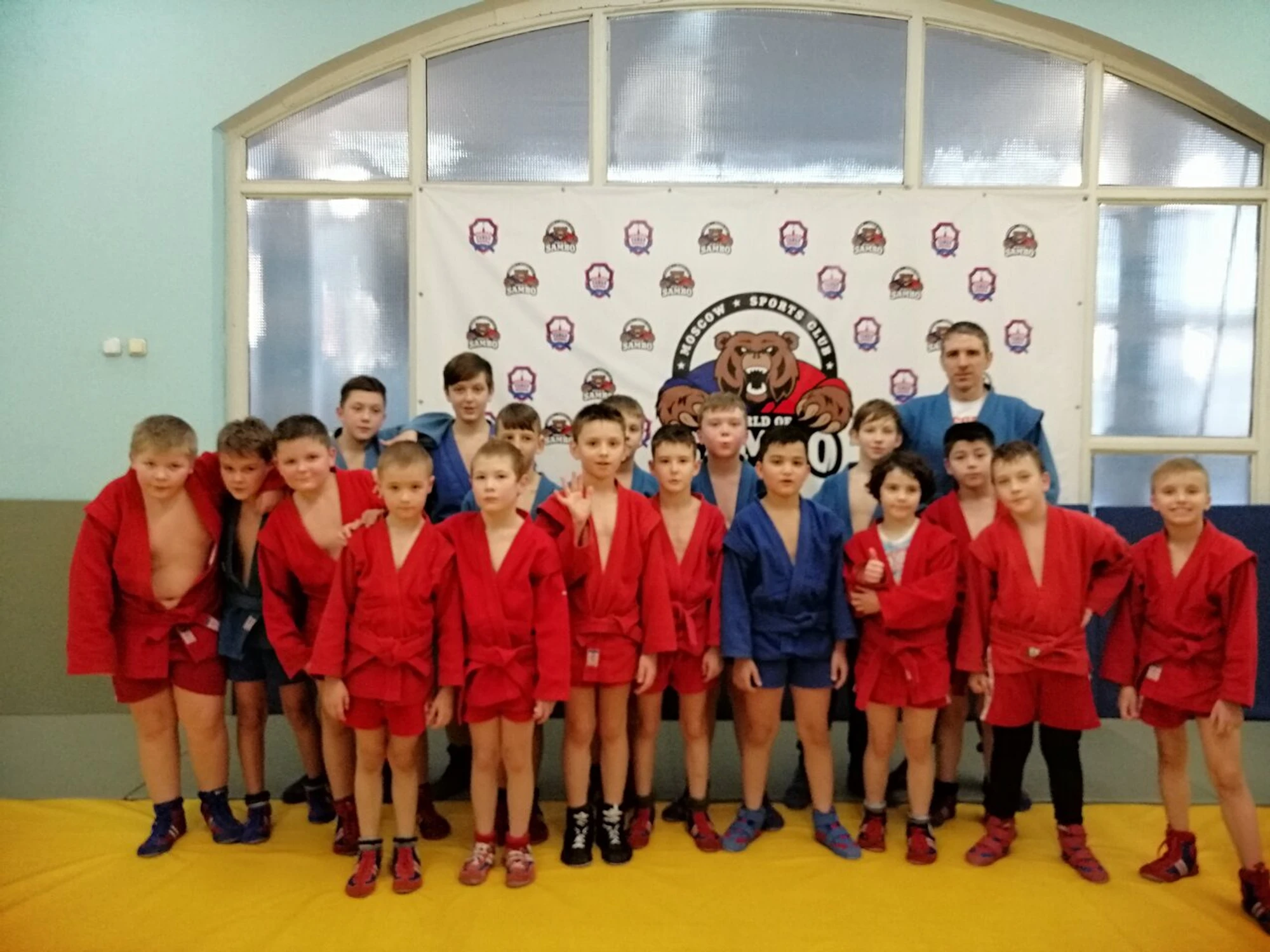 Мир Самбо (Спортивный клуб, секция )