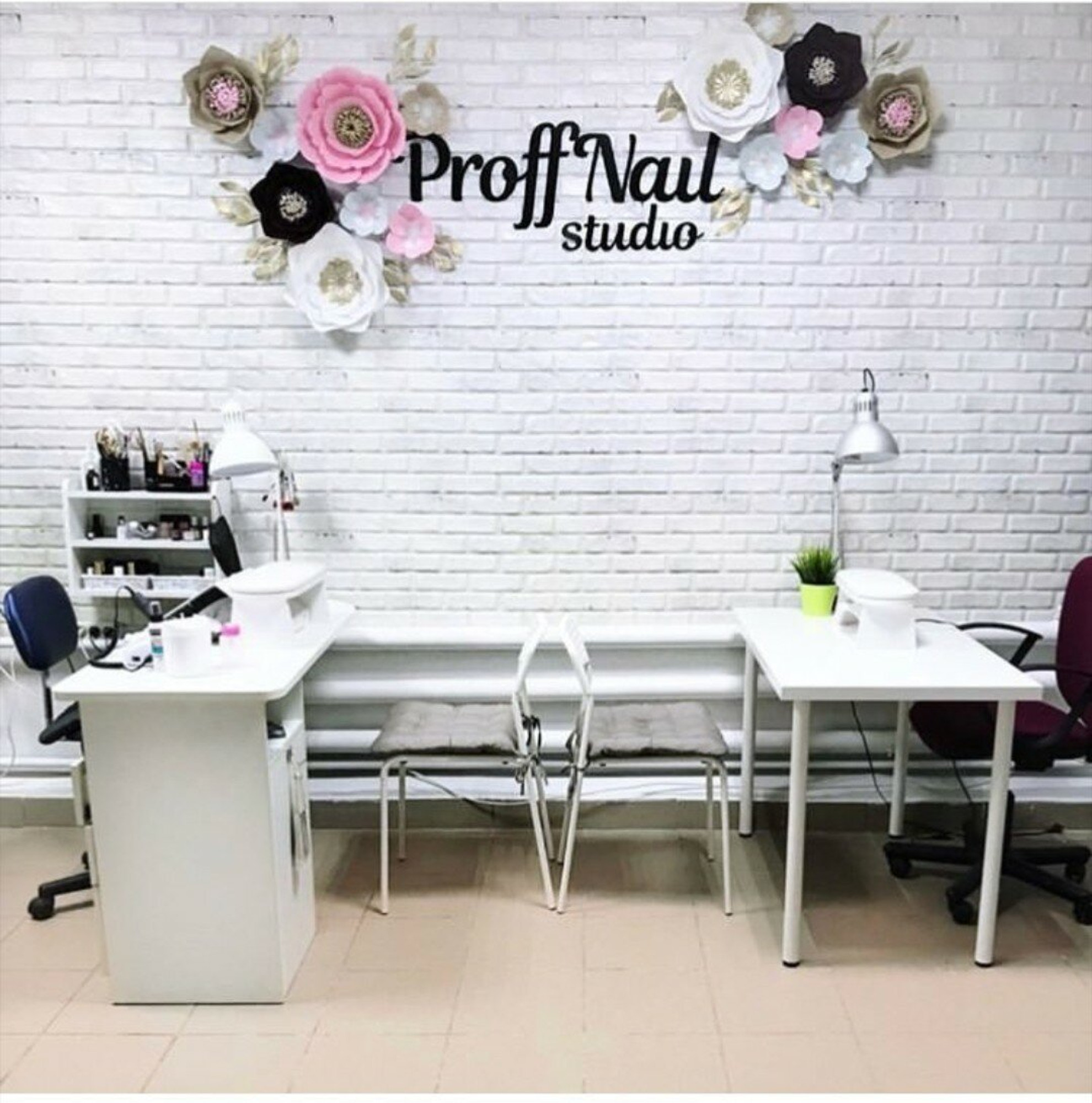 Proff Nail studio (Ногтевая студия)