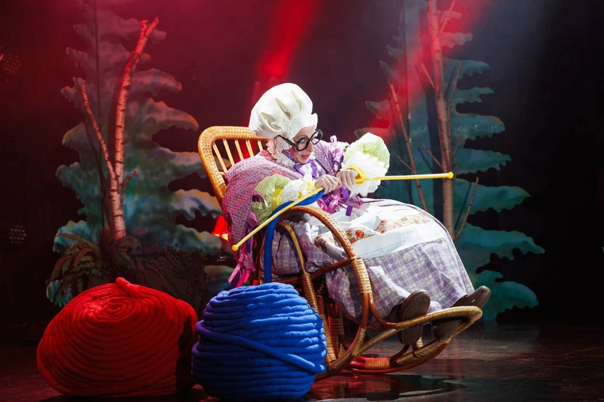 Цирковое шоу «Красная шапочка» в Цирке чудес