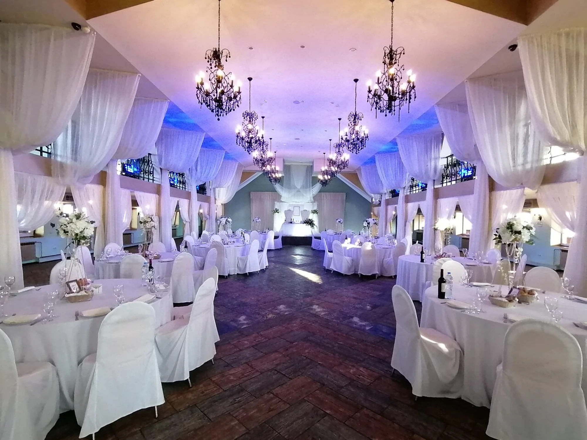 Белая Веранда (Ресторан )