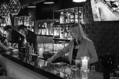 Secret Bar (Ночной клуб)