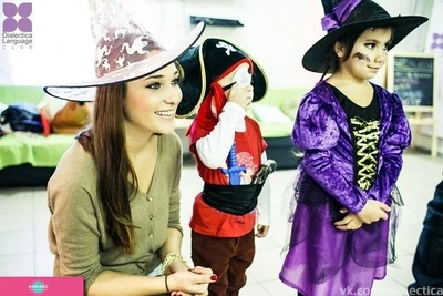 Dialectica Language Club (Диалектика), клуб иностранных языков на Крестовском острове, СПб 