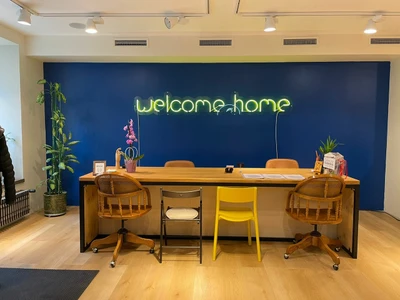 English Zone (Курсы иностранных языков )