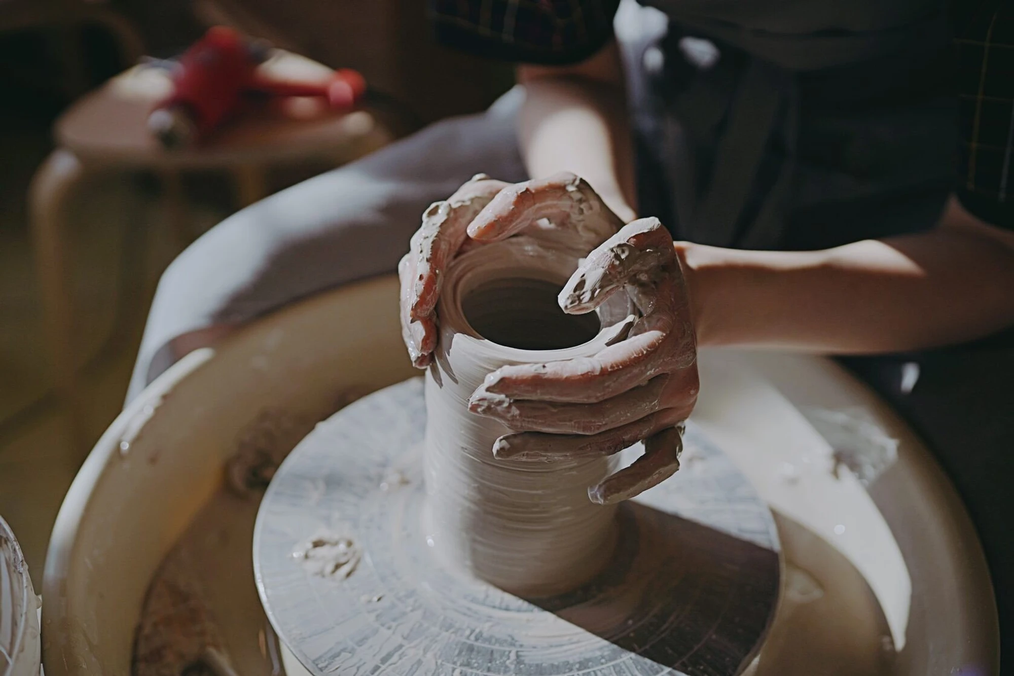 Мамы лепят - дети с няней, мастер-класс в гончарной студии "NN Ceramics"