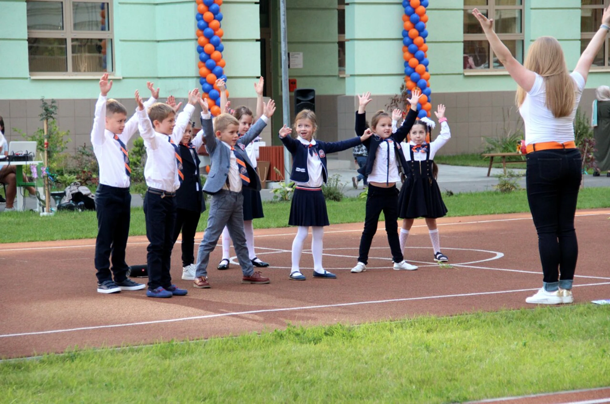 One! International School (Частная школа )