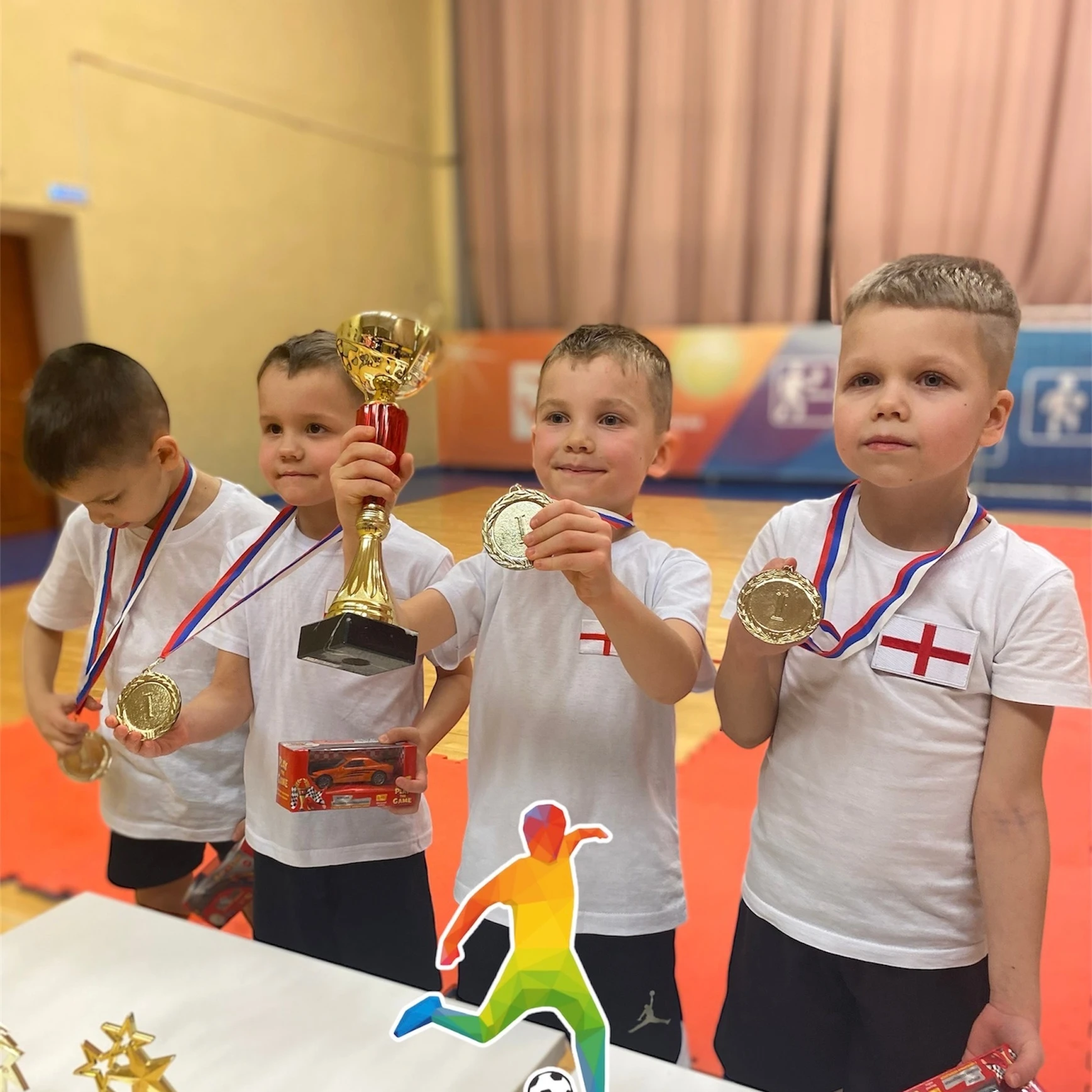 Футбольная Академия БОМБАРДИР для детей от 3 лет