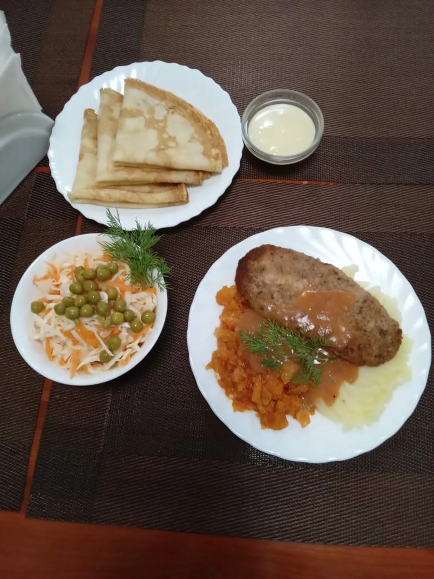 Апрель (Кафе)