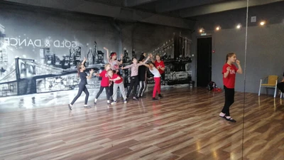 Академия Детского Мюзикла (Школа танцев )