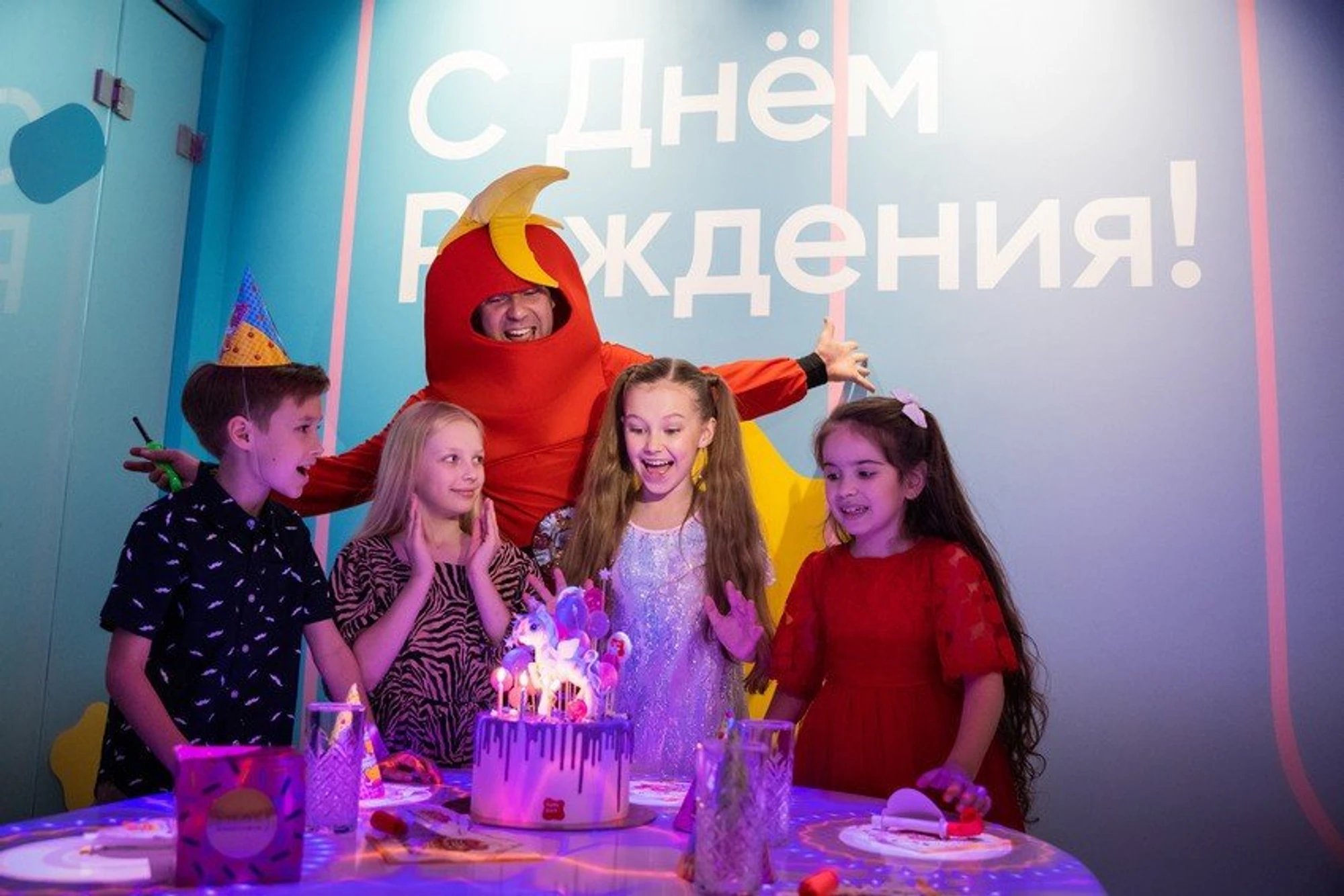 Пакет "Hello Fun" на детский день рождения в "HELLO PARK" Авиапарк