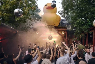 Вечеринки APPLIQUE