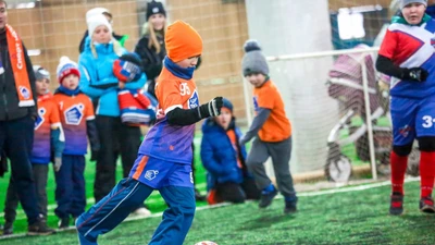 "Чемпионика" сеть футбольных школ на Уралмаше для детей от 3 до 7 лет (ул. Корепина, 3)