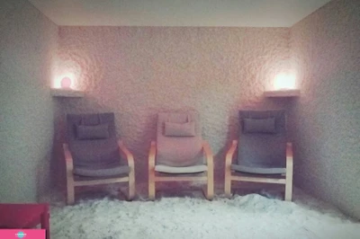 "Salt House. Казанские соляные пещеры" на Сафиуллина, соляная пещера для взрослых и детей, Казань 