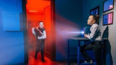 "Авантюра" сеть квестов для детей и взрослых в центре Екатеринбурга (ул. Малышева, 120)