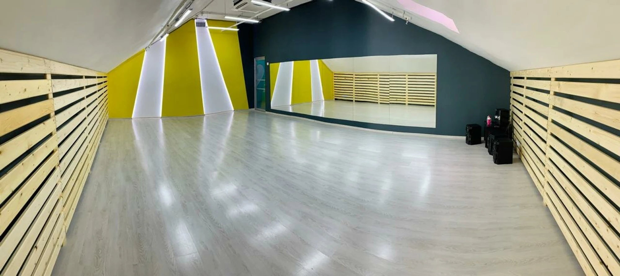 Saxar Dance Studio (Школа танцев )