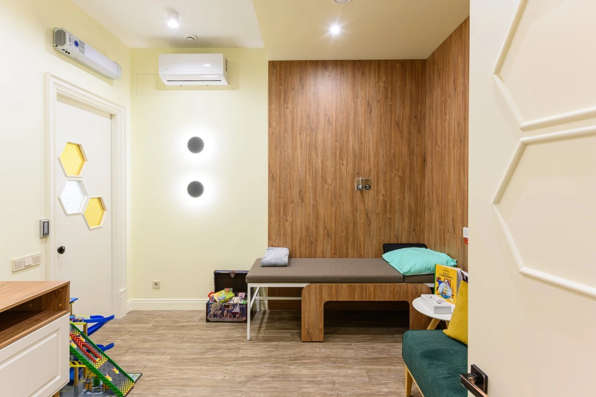 Лечение детских зубов "во сне" в клинике "Дентал Фэнтези"