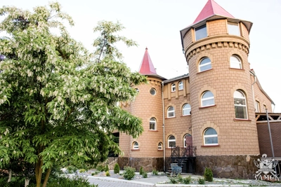 Замок (Ресторан )