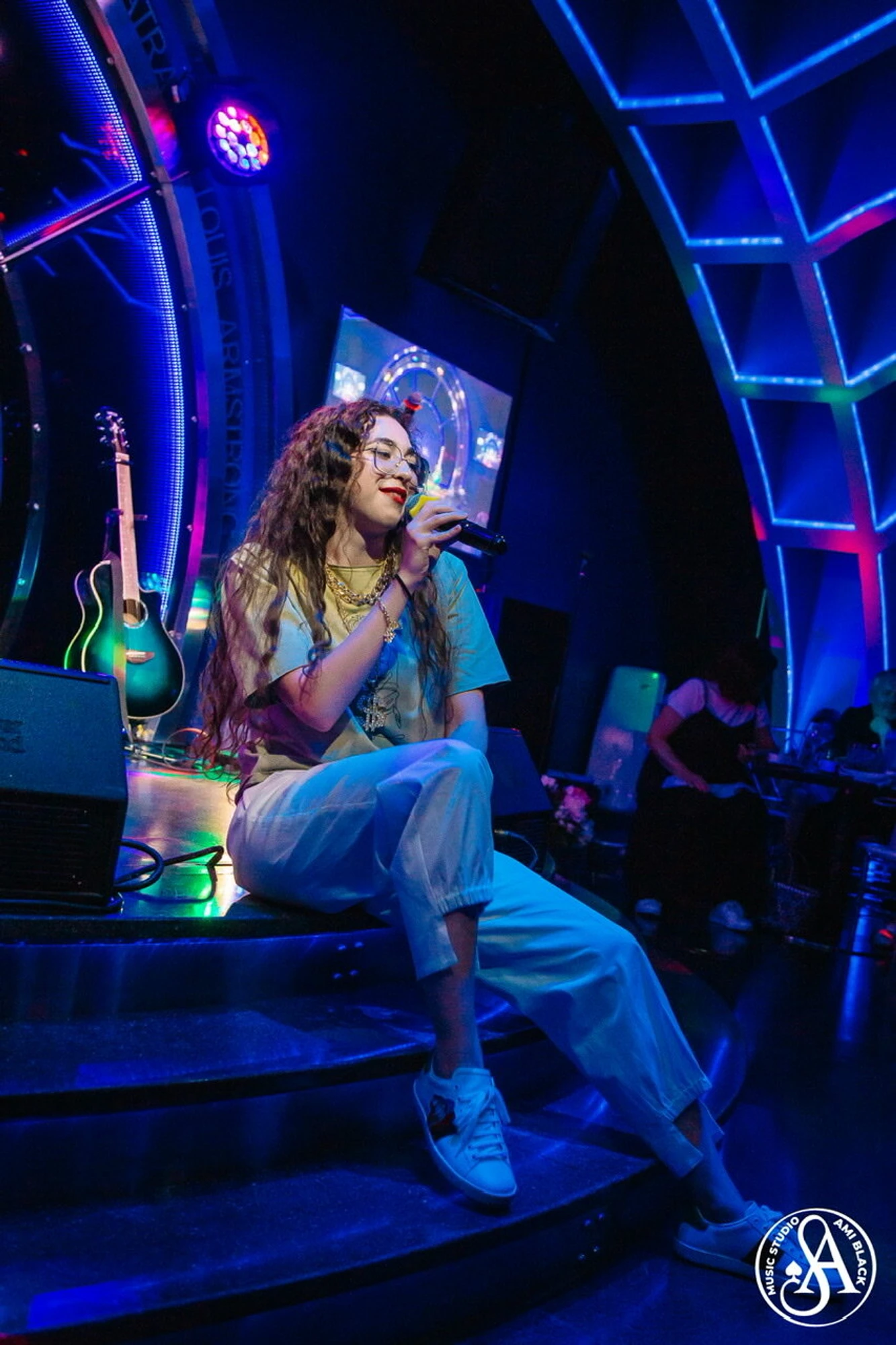 Ami Black (Музыкальное образование)