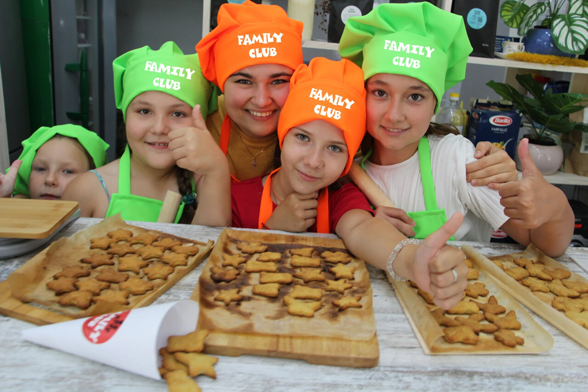 Family Cafe, семейное кафе (Детские игровые залы и площадки )