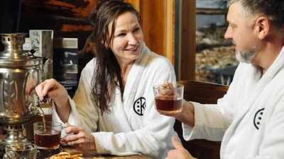 "Кело", русские бани из сосны с джакузи под открытым небом