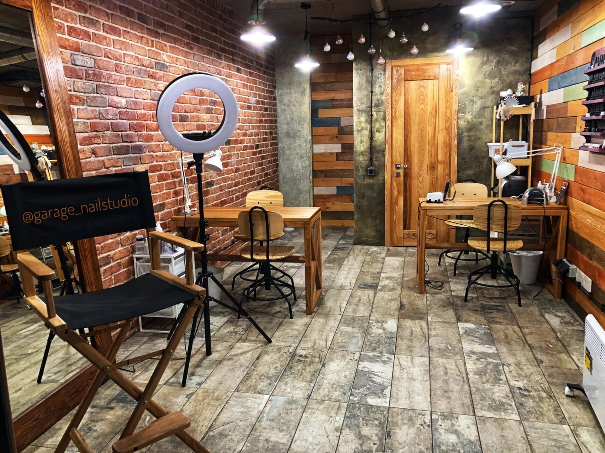 Garage Nail Studio (Ногтевая студия)