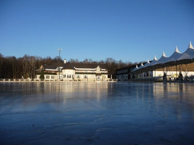 Конно-спортивный комплекс Отрада, выездковый плац (Конный клуб)