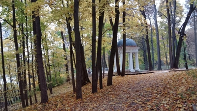 "Суханово", храм свт. Дмитрия Ростовского, усыпальница князей Волконских