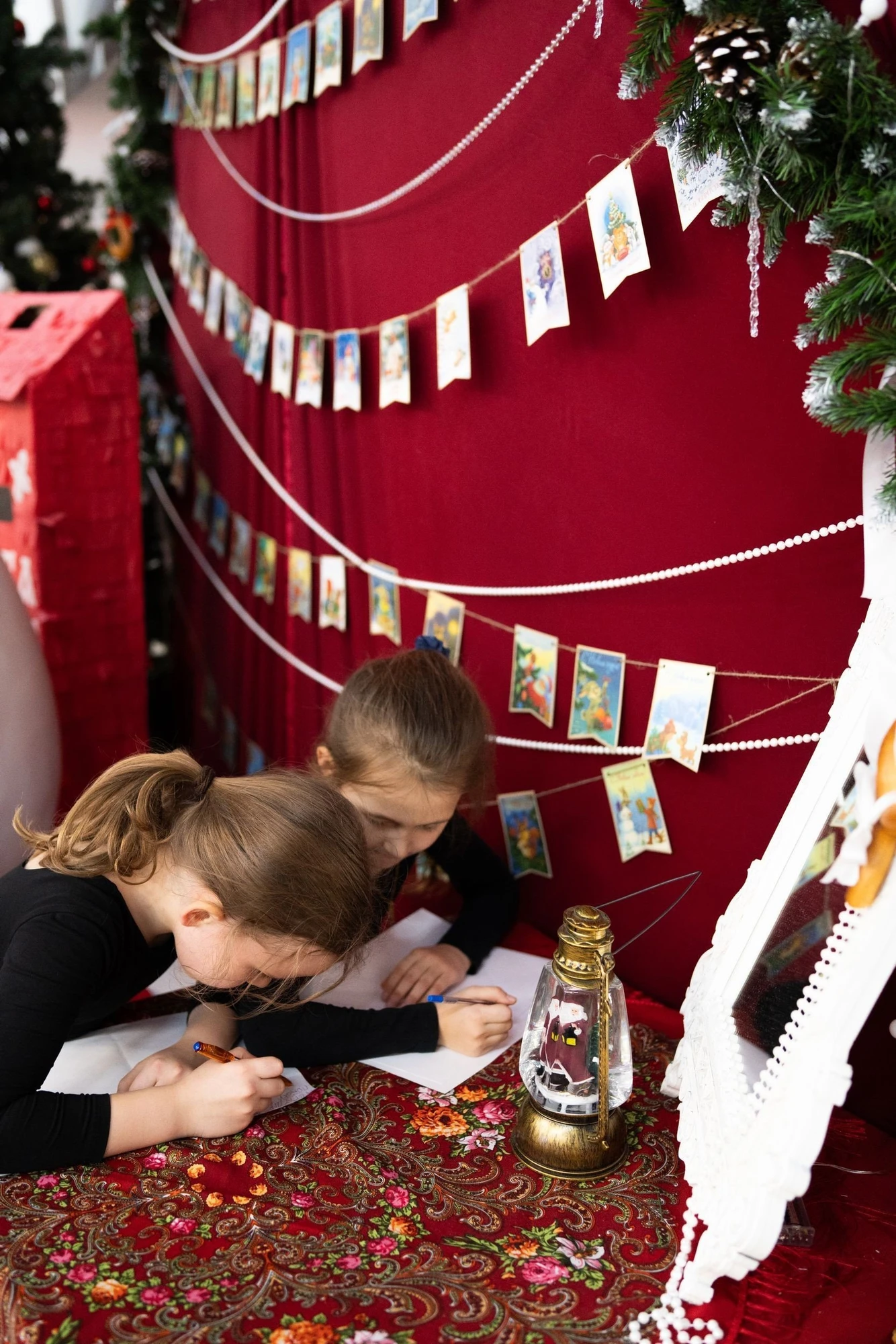 Новый год в «Небо»: где дети — герои сказки, а праздник — в движении!