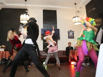 Праздничное агентство Тамада-74 (Ведущие праздников и мероприятий )