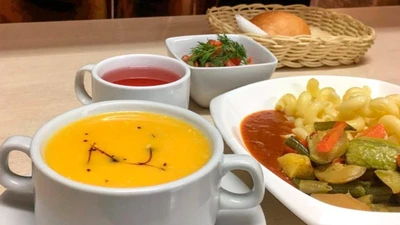Бизнес-ланч по будням в вегетарианском кафе "Ганга"!