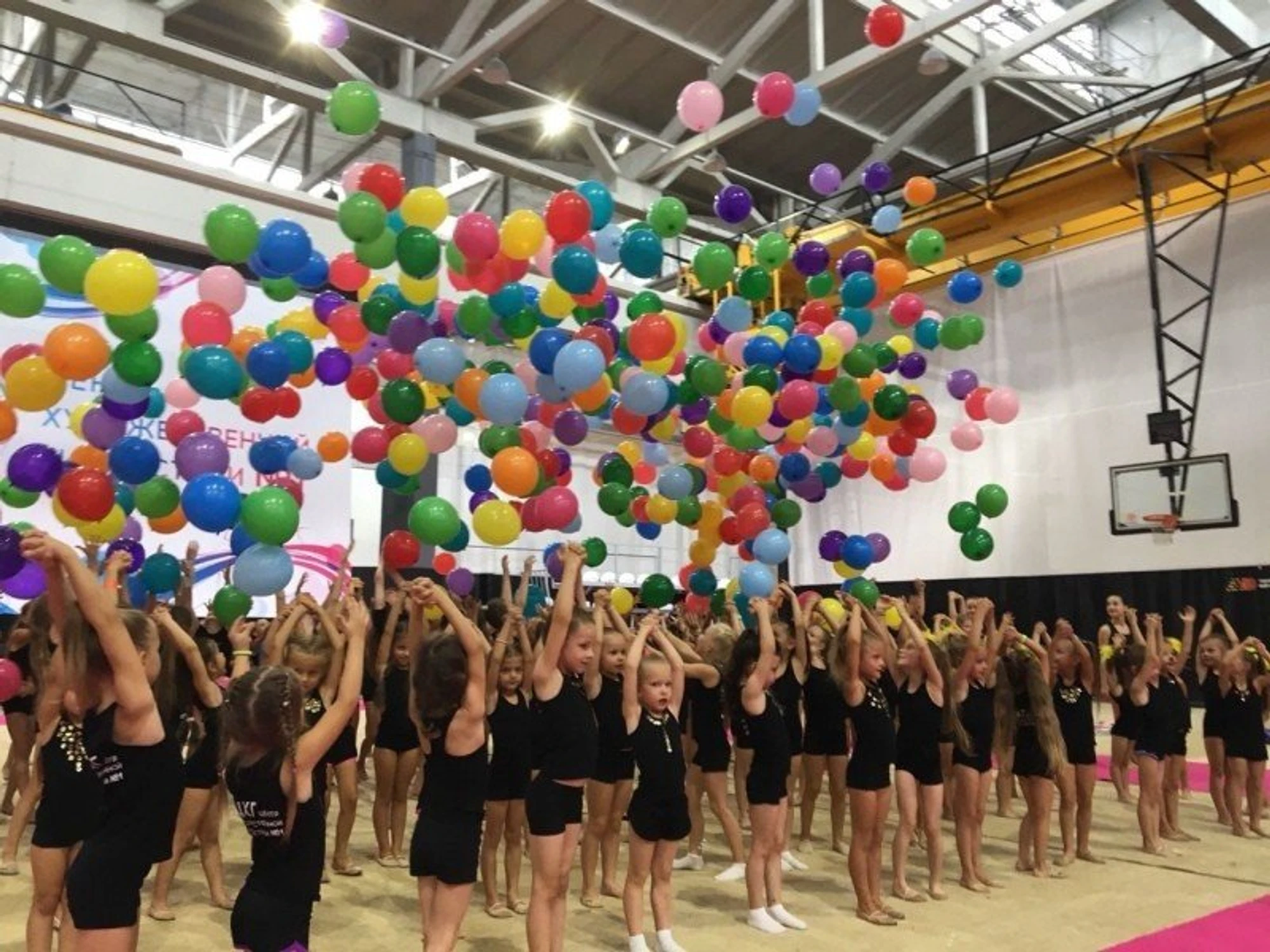 Бесплатное пробное занятие для детей в Центре художественной гимнастики № 1